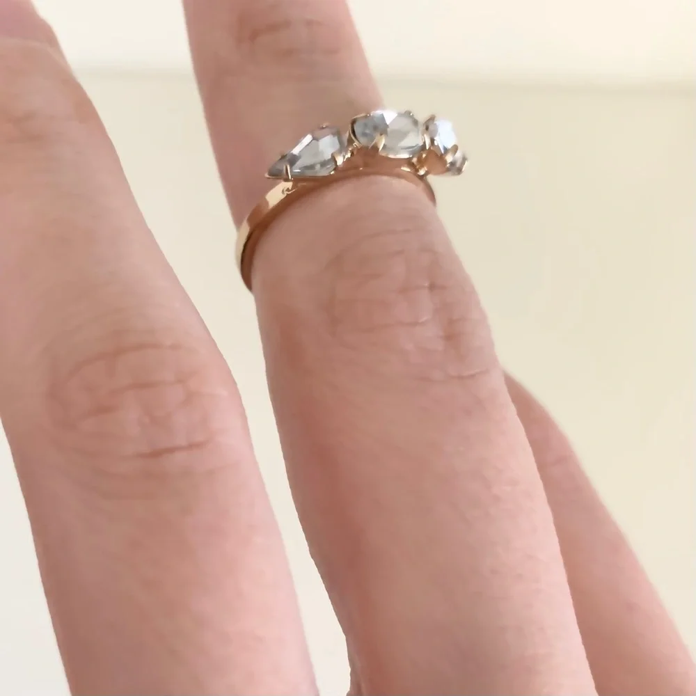 NWOT Crystal midi ring
